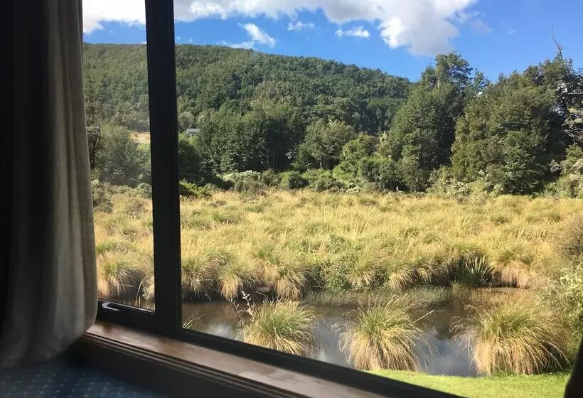 ホテル Alpine Lodge