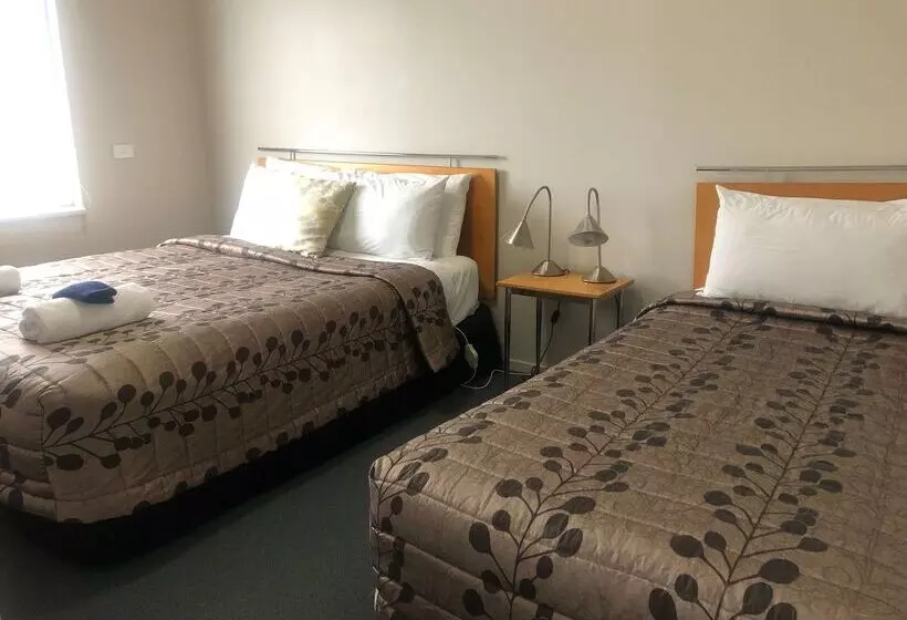 בית מלון כפרי Best Western Wellington