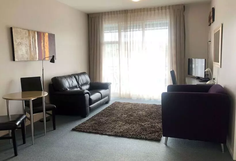 בית מלון כפרי Best Western Wellington