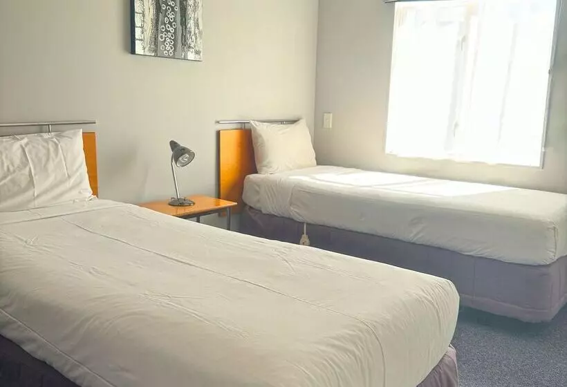 בית מלון כפרי Best Western Wellington