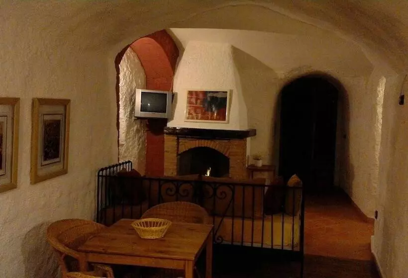 Hotel Casas Cueva Y Cortijo La Tala En Guadix