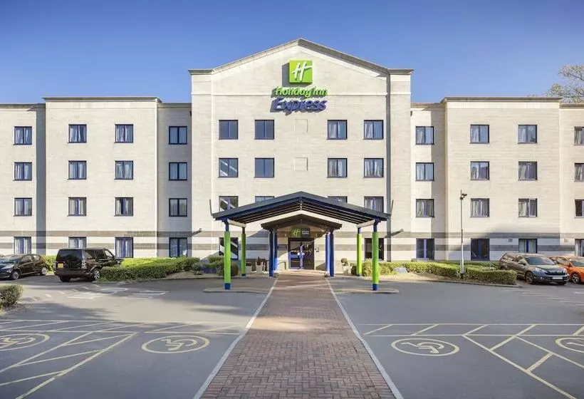 Hotel Holiday Inn Express Poole, An Ihg