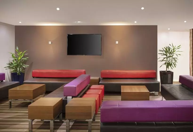 Hotel Holiday Inn Express Poole, An Ihg