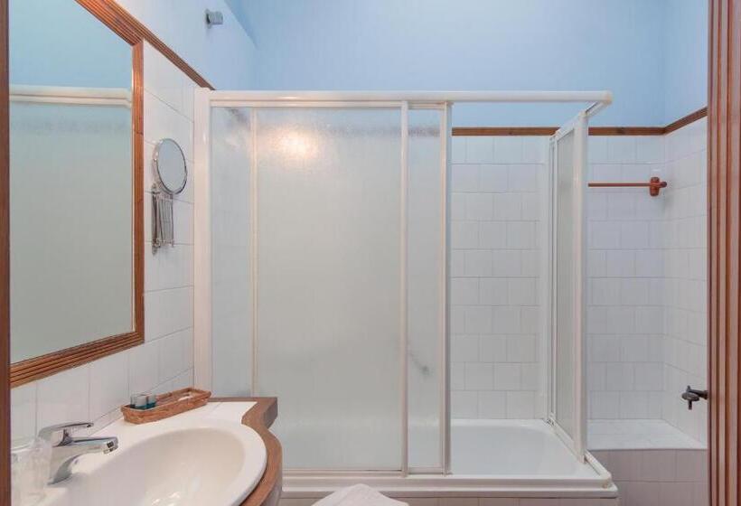 田舎風ホテル Casona De La Salceda