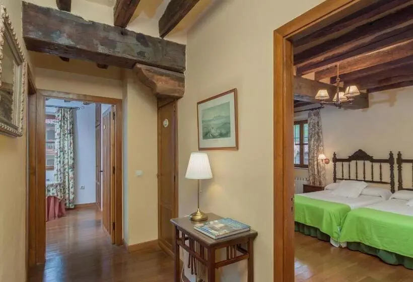 Landelijk hotel Casona De La Salceda