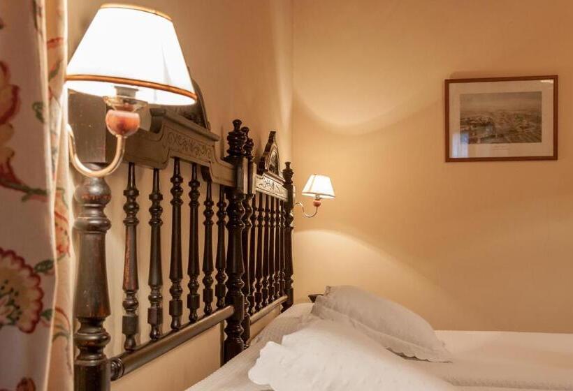 田舎風ホテル Casona De La Salceda