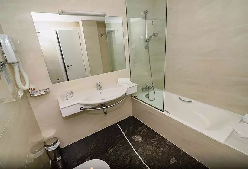 هتل روستایی Plaza Mayor