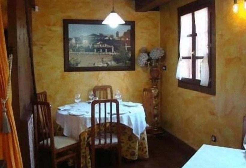 田舎風ホテル Posada Restaurante Prada A Tope