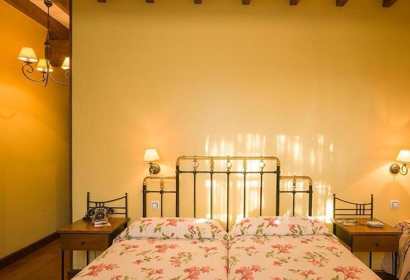 田舎風ホテル Posada Restaurante Prada A Tope