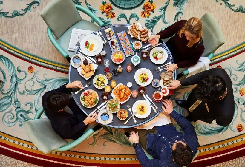 Hôtel Shangri La Paris