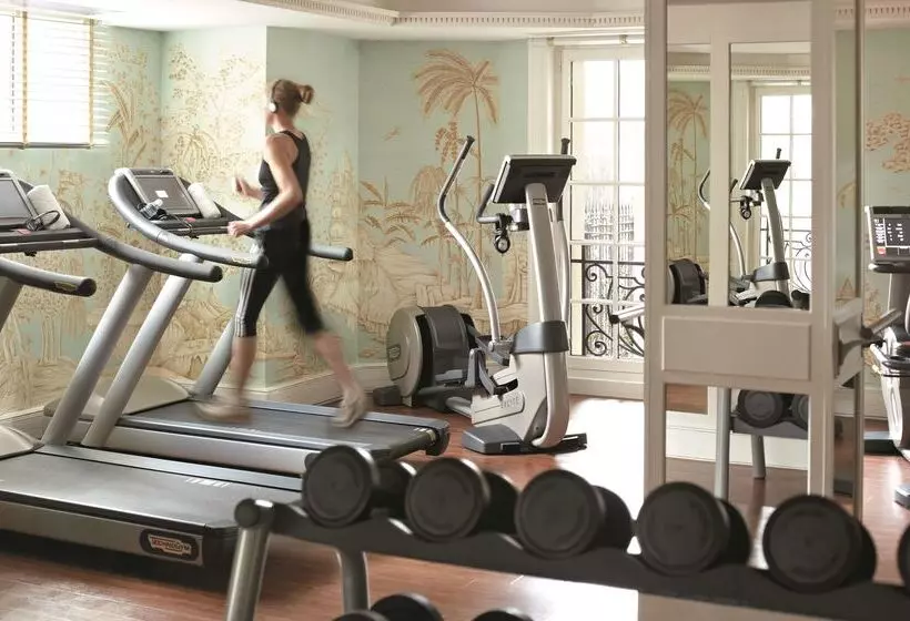 Hôtel Shangri La Paris