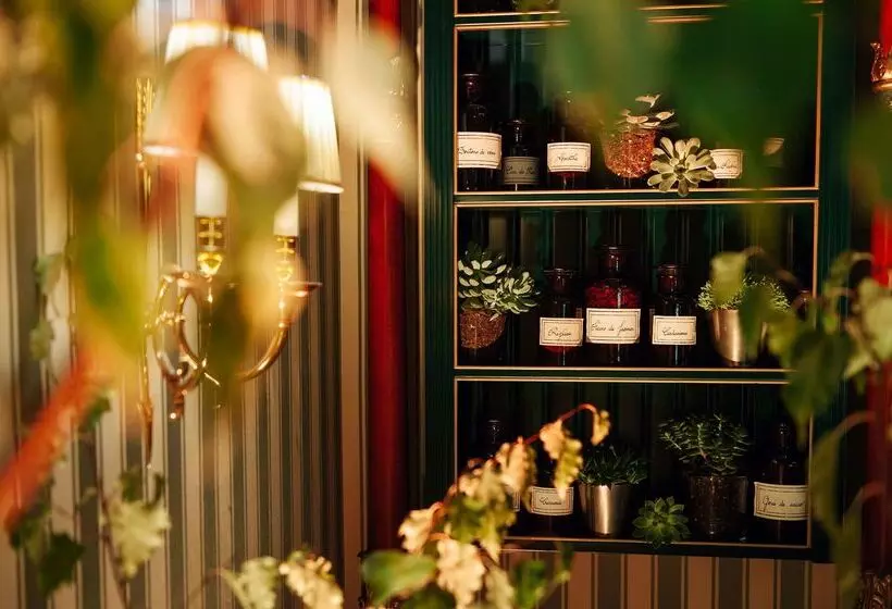 Hôtel Shangri La Paris