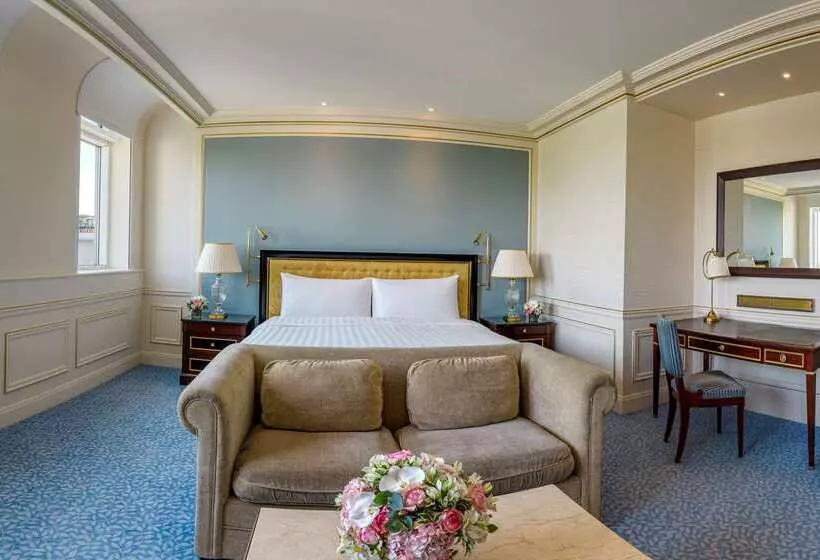 Hôtel Shangri La Paris