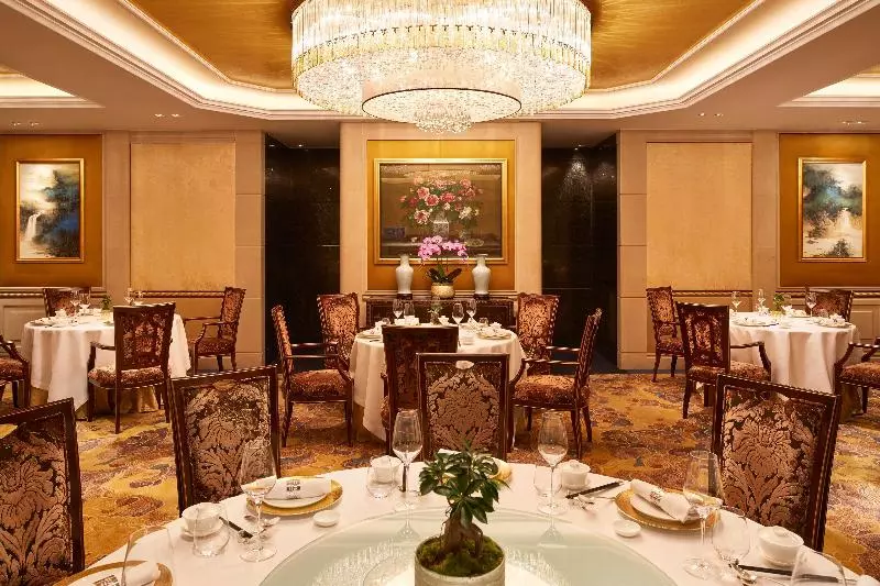 Hôtel Shangri La Paris