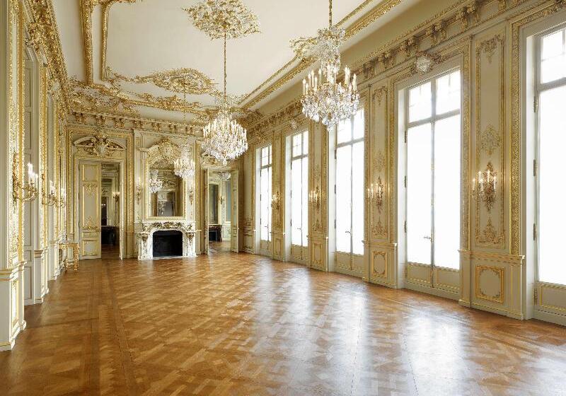 ホテル Shangri La Paris