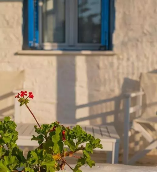 Margarita Studios Ambelas