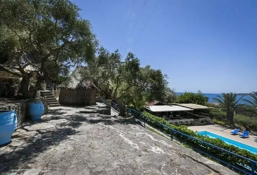 Metaxatos Apartments