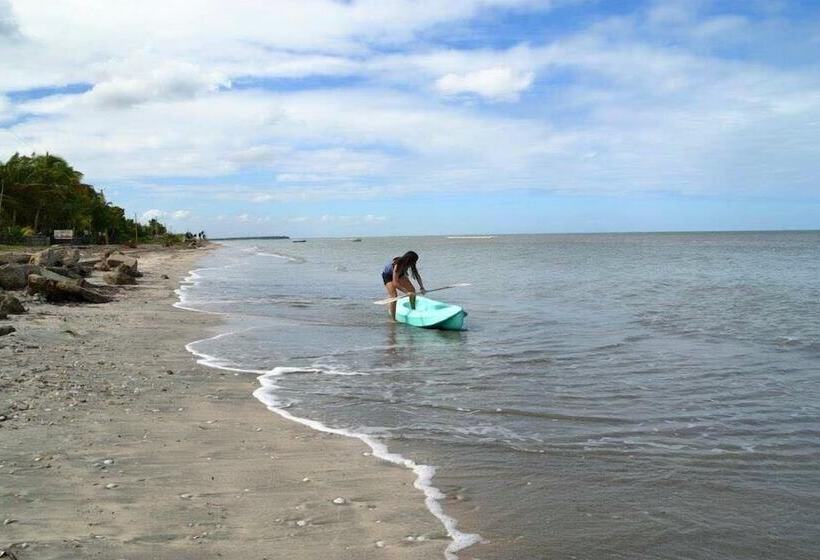 Aparta Hotel Cayo Arena Montecristi