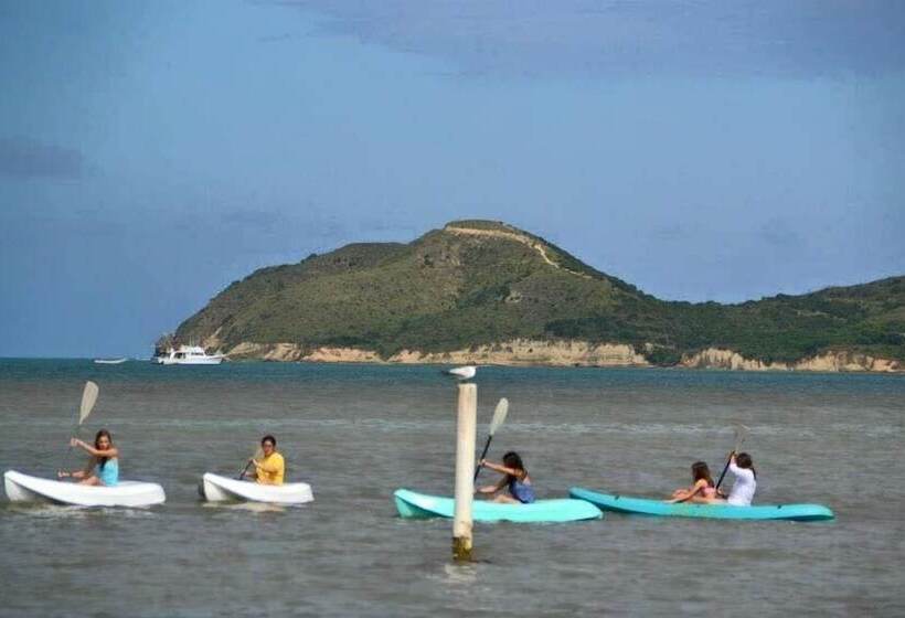Aparta Hotel Cayo Arena Montecristi