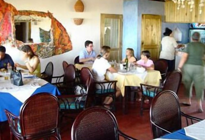 Aparta Hotel Cayo Arena Montecristi