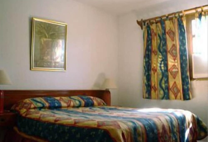 Aparta Hotel Cayo Arena Montecristi