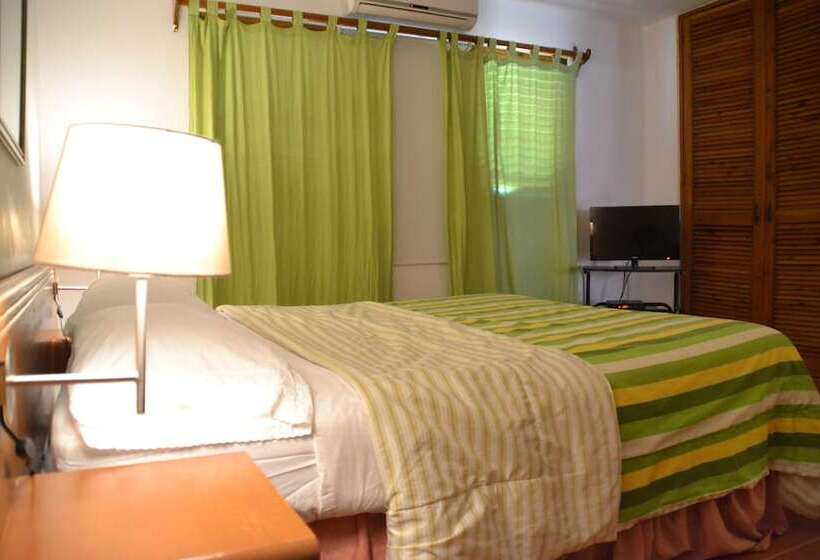 Aparta Hotel Cayo Arena Montecristi