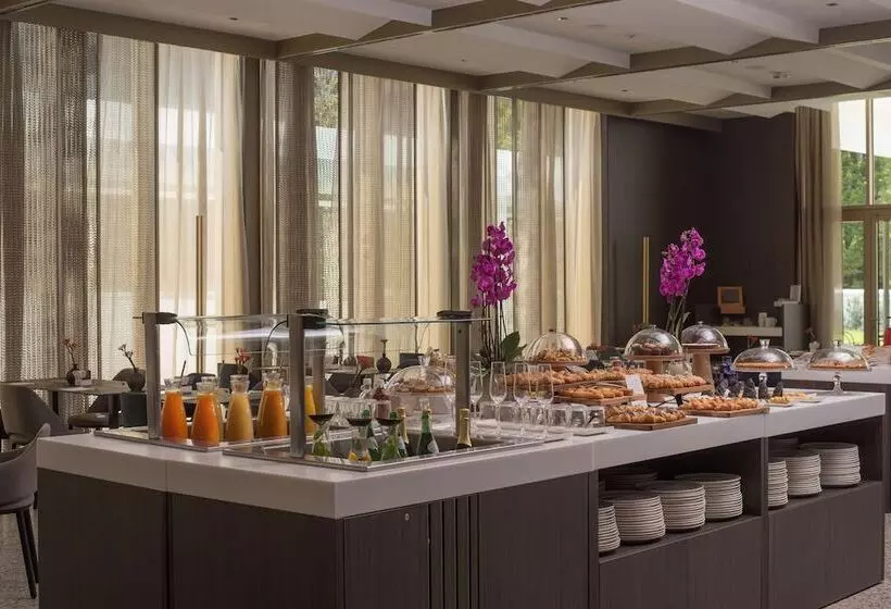 Hotelli NH Collection Milano Citylife