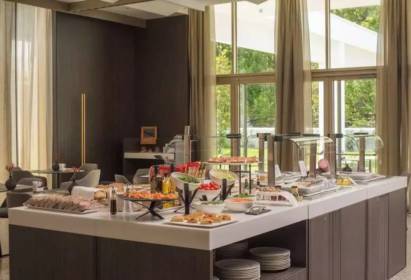 Hotelli NH Collection Milano Citylife