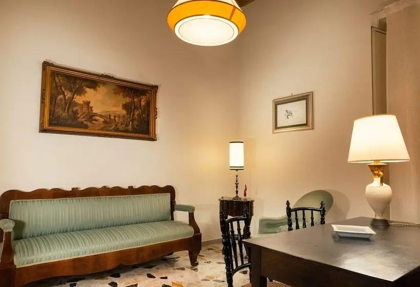 ホテル Palazzo Benucci   Residenza Di Charme