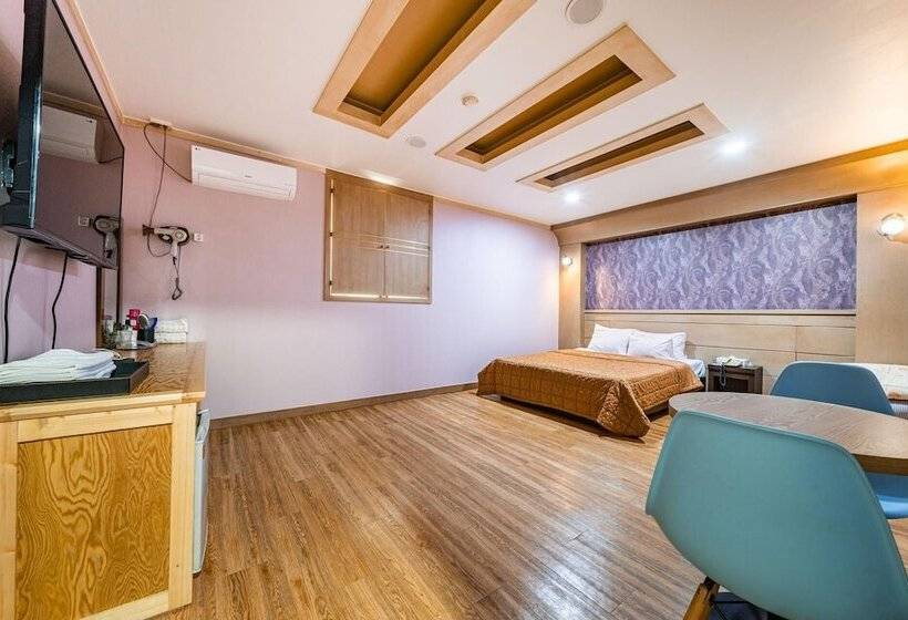 هتل Wonju New Sky