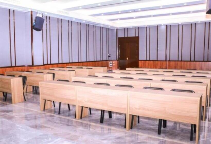 Borrman Hotel Maoming Avenue Donghui City