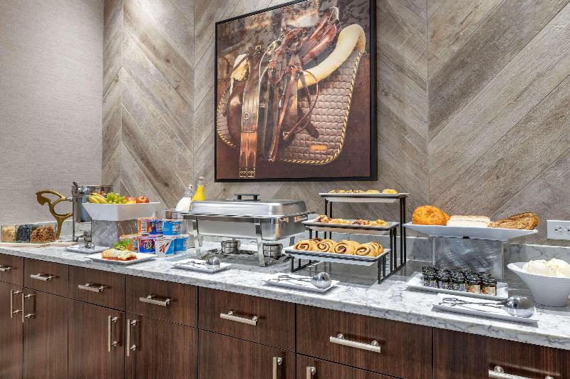 Cambria Hotel Louisville Downtown Whiskey Row