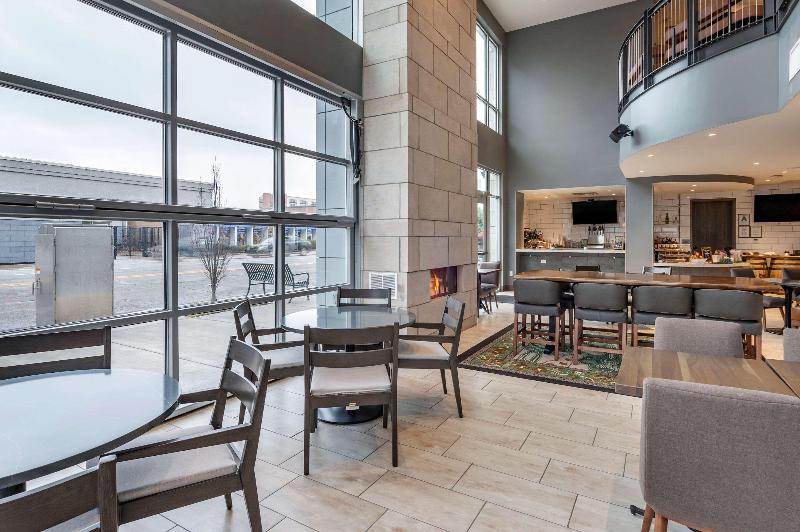 Cambria Hotel Louisville Downtown Whiskey Row