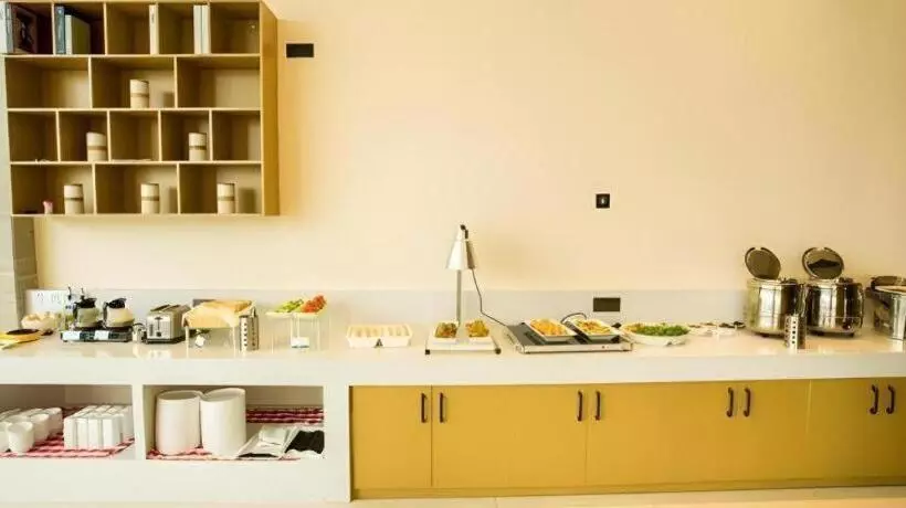 ホテル City Comfort Inn Xiangyang Railway Station