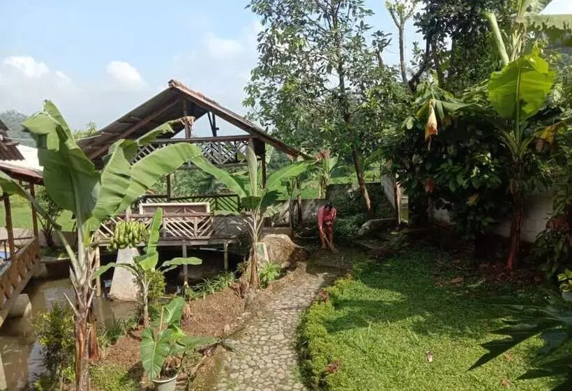 Hotelli De Salak Homestay