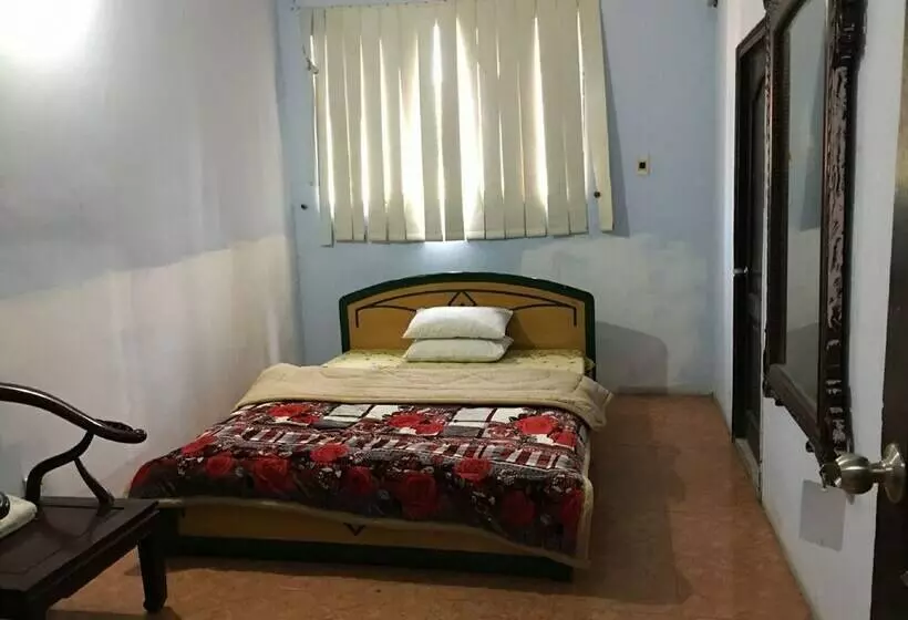 Nam Phuong Motel By Oyo Rooms