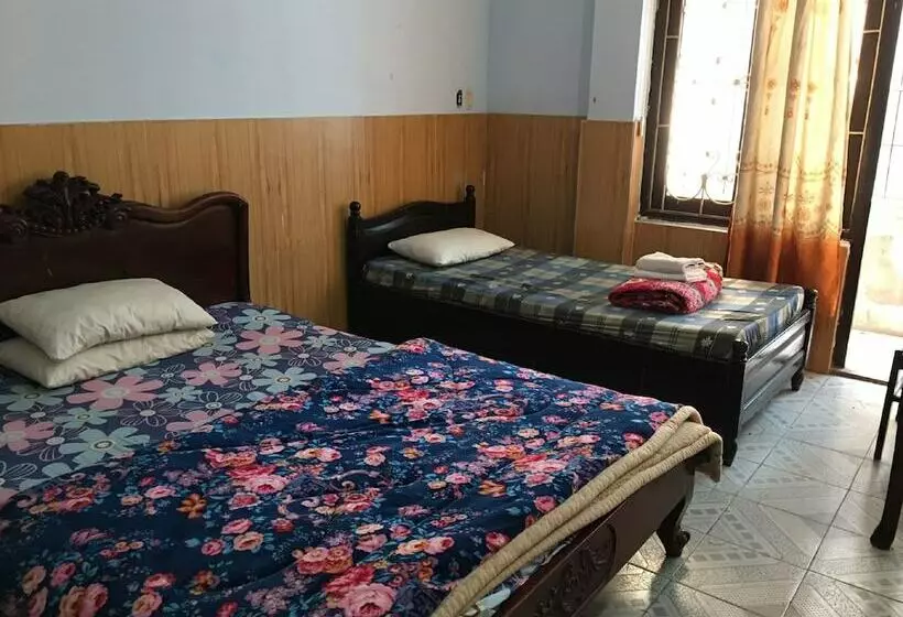 Nam Phuong Motel By Oyo Rooms