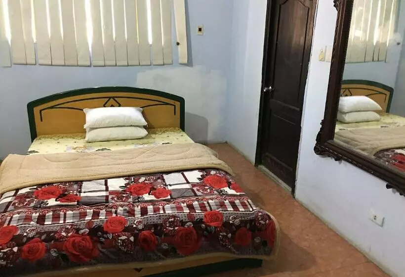 Nam Phuong Motel By Oyo Rooms