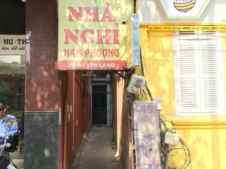 Nam Phuong Motel By Oyo Rooms