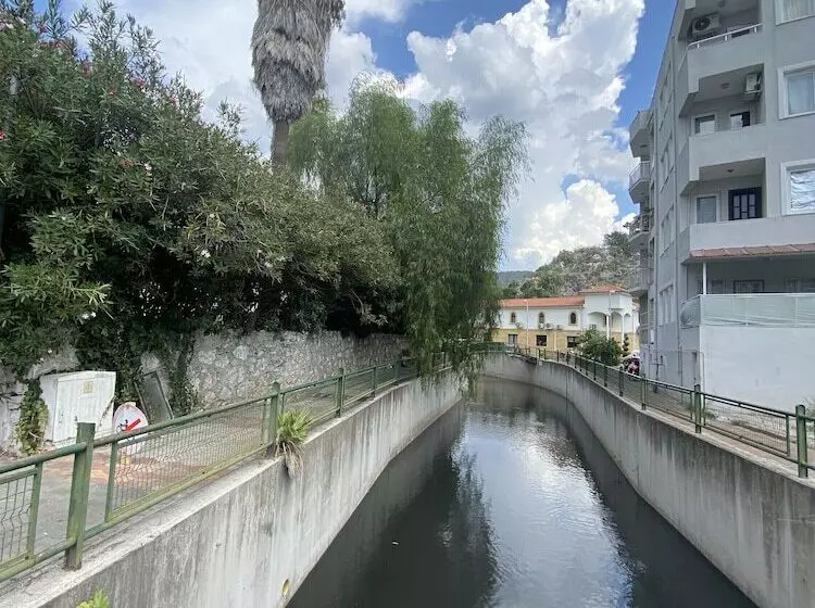 özcan Otel