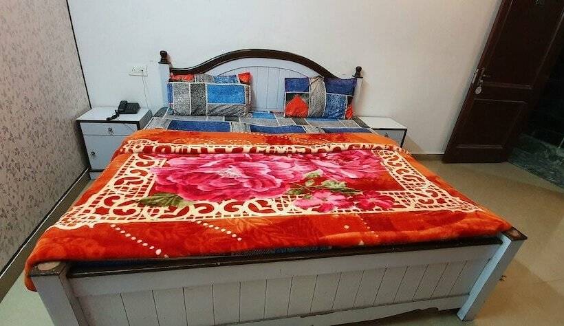 Delhi Homes By Lujo Hotels