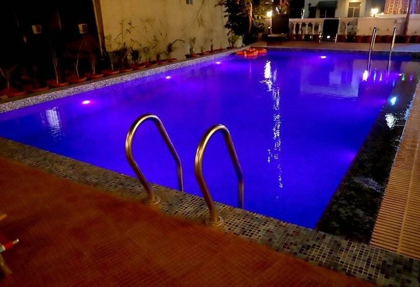 Delhi Homes By Lujo Hotels