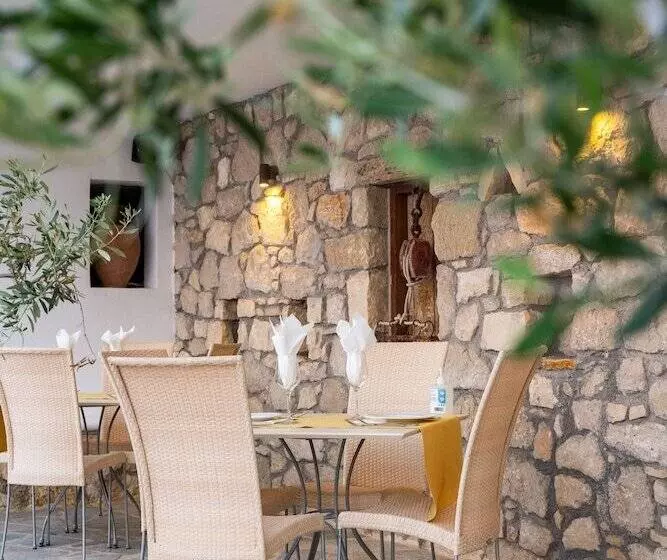 هتل Aegean Village Beachfront Resort