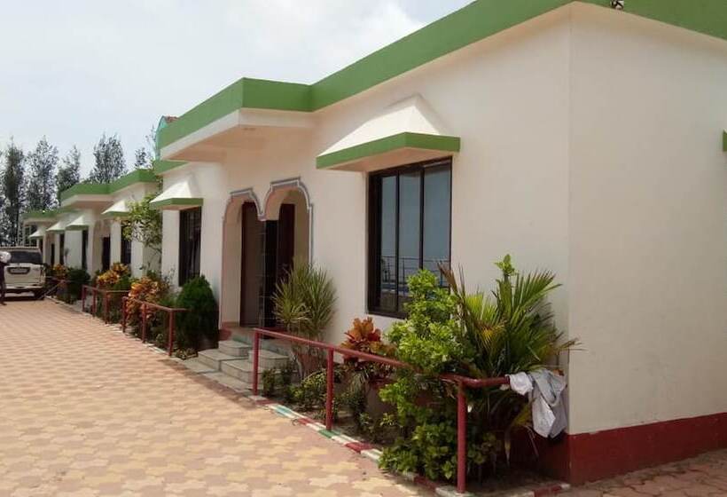 Hotel Mohana Beach Resort