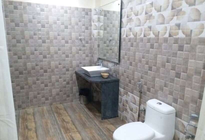 Hotel Mohana Beach Resort