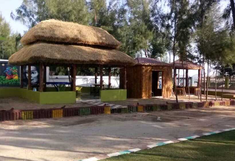 Hotel Mohana Beach Resort