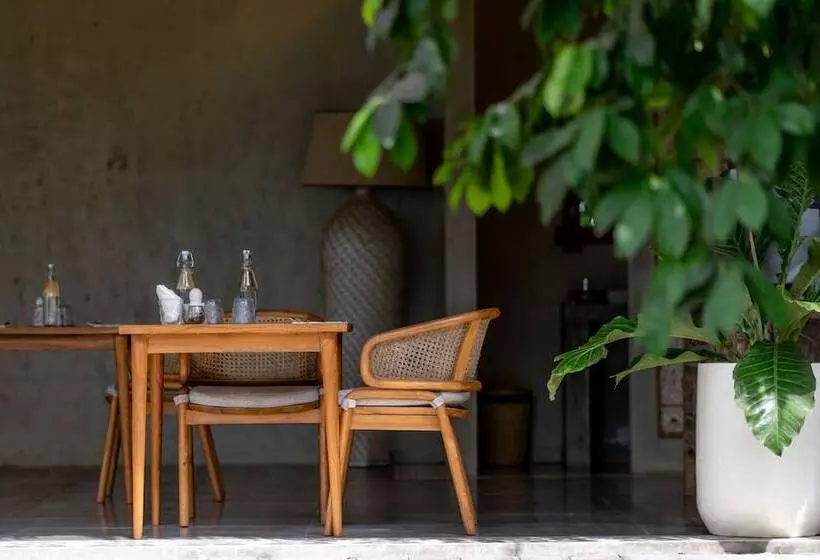 ホテル Premadhan Cottage Canggu