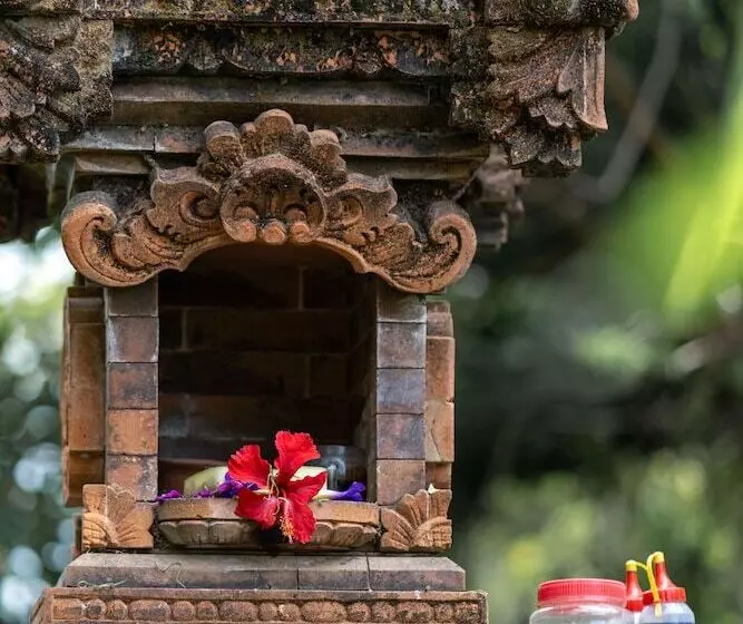 ホテル Premadhan Cottage Canggu