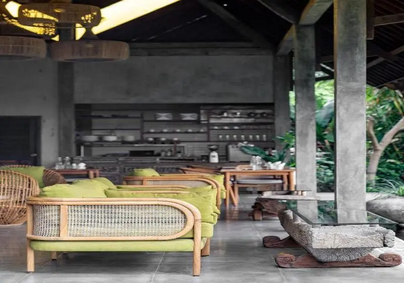 ホテル Premadhan Cottage Canggu