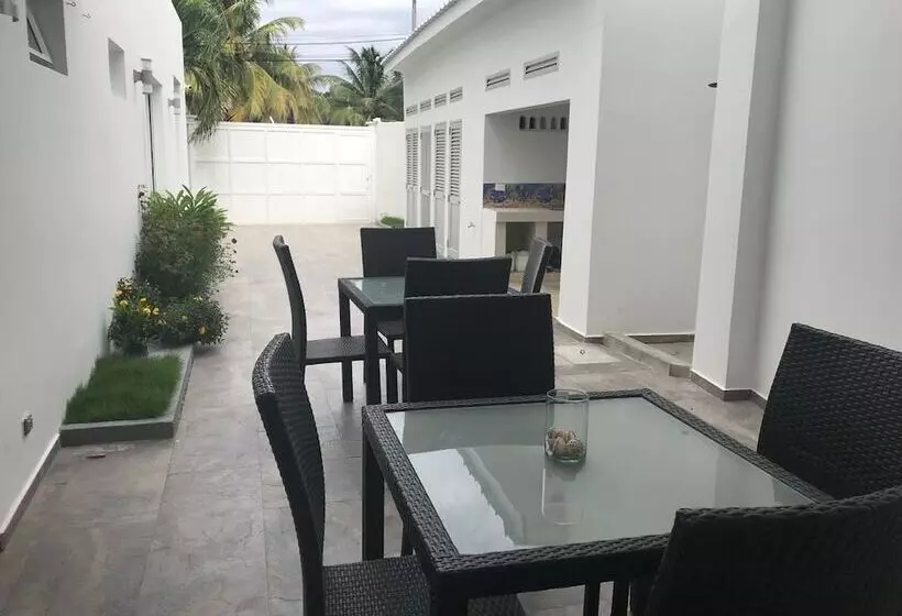 Hotelli Providence Breeze